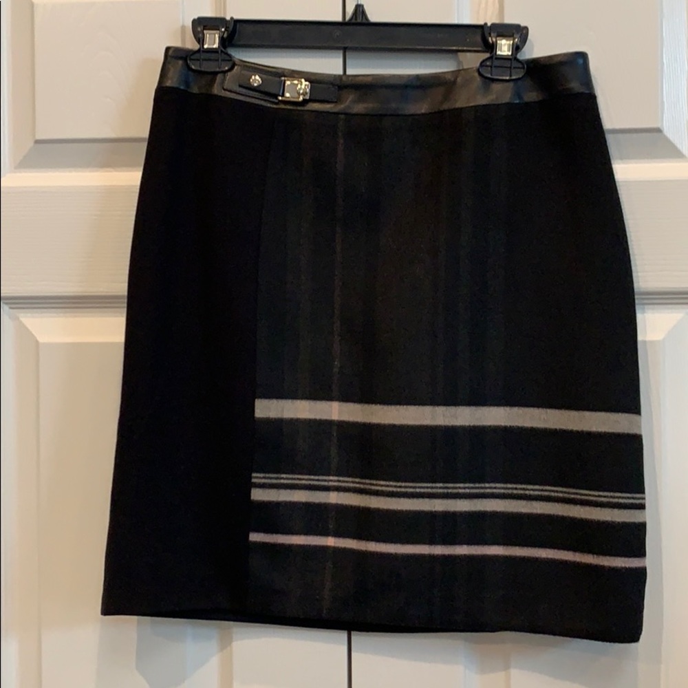 WHBM Brand New Black & Plaid Skirt Sz 6